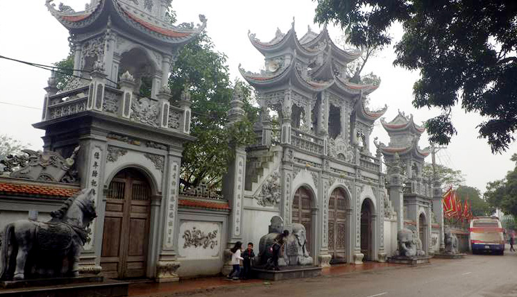 Đền Tiên La