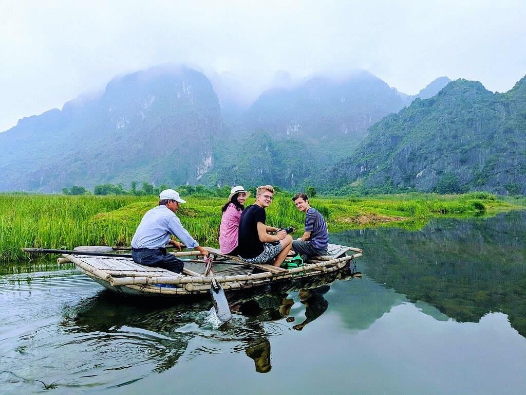 Cách di chuyển tới đầm Vân Long/Đường đi tới đầm Vân Long