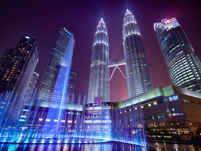 trung tâm thương mại thủ đô KUALALUMPUR. trung tâm thương mại thủ đô KUALALUMPUR.