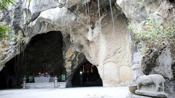 Động Kính Chủ