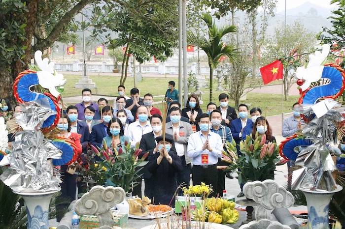 Giới thiệu về Đền Đông Cuông