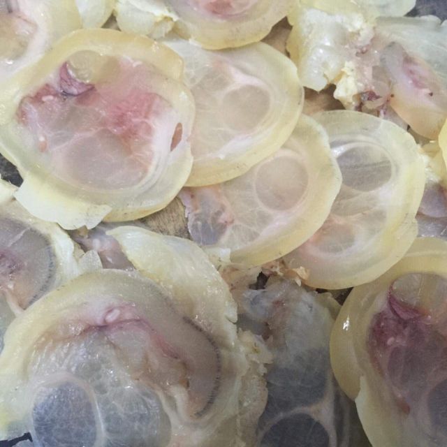 Vó bò luộc chấm tương