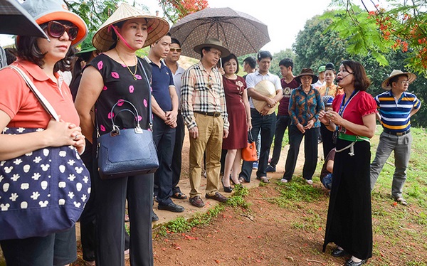 thuê hướng dẫn viên du lịch