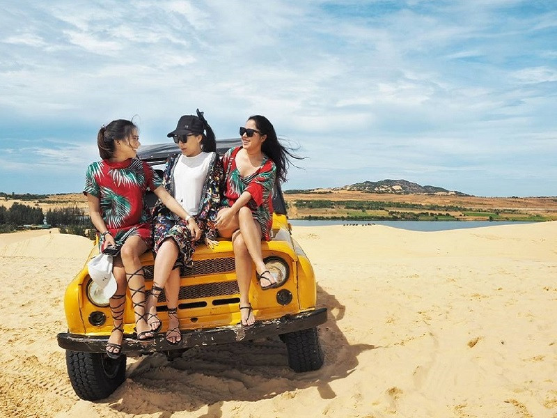 Đến Bàu Sen Mũi Né chơi gì?