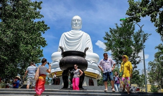 Chùa Long Sơn Nha Trang
